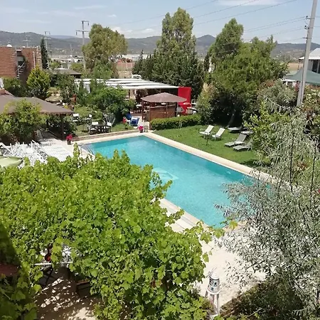 Green House Bogazici-dodo House מלון Bogazici